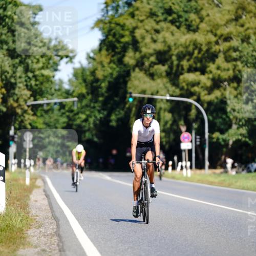 07.09.2025 - 19. Norderstedt Triathlon Michael Burmester http://msf.ph/oto/8834750 07.09.2025 12:24:36 Radfahren 818 meine-sportfotos.de
