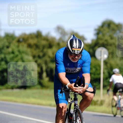 07.09.2025 - 19. Norderstedt Triathlon Michael Burmester http://msf.ph/oto/8834765 07.09.2025 12:25:05 Radfahren 301, 825 meine-sportfotos.de