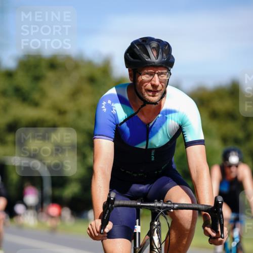 07.09.2025 - 19. Norderstedt Triathlon Michael Burmester http://msf.ph/oto/8834776 07.09.2025 12:25:17 Radfahren 205, 220, 274, 292, 766, 1280 meine-sportfotos.de