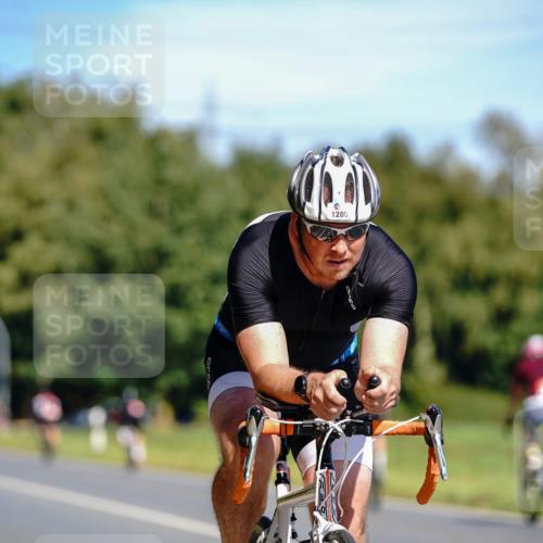 07.09.2025 - 19. Norderstedt Triathlon Michael Burmester http://msf.ph/oto/8834780 07.09.2025 12:25:20 Radfahren 220, 274, 1280 meine-sportfotos.de