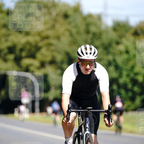 07.09.2025 - 19. Norderstedt Triathlon Michael Burmester http://msf.ph/oto/8834840 07.09.2025 12:26:12 Radfahren 781, 1361 meine-sportfotos.de