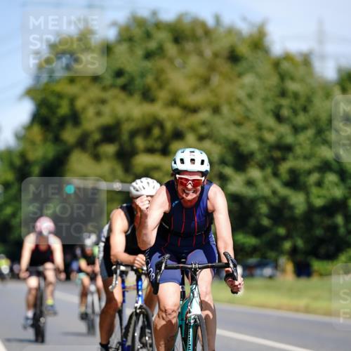 07.09.2025 - 19. Norderstedt Triathlon Michael Burmester http://msf.ph/oto/8834855 07.09.2025 12:26:24 Radfahren 216, 239, 813 meine-sportfotos.de