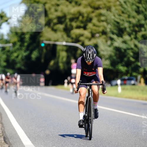 07.09.2025 - 19. Norderstedt Triathlon Michael Burmester http://msf.ph/oto/8834929 07.09.2025 12:26:54 Radfahren 194, 1256 meine-sportfotos.de