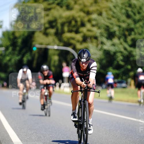 07.09.2025 - 19. Norderstedt Triathlon Michael Burmester http://msf.ph/oto/8834940 07.09.2025 12:27:01 Radfahren 1370, 1386 meine-sportfotos.de