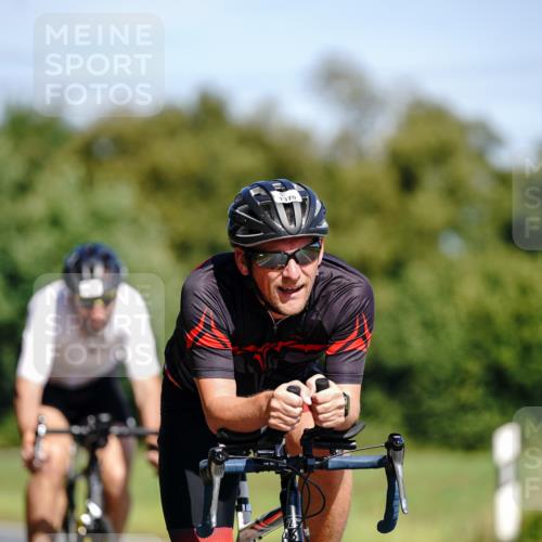 07.09.2025 - 19. Norderstedt Triathlon Michael Burmester http://msf.ph/oto/8834950 07.09.2025 12:27:04 Radfahren 187, 1370, 1386 meine-sportfotos.de