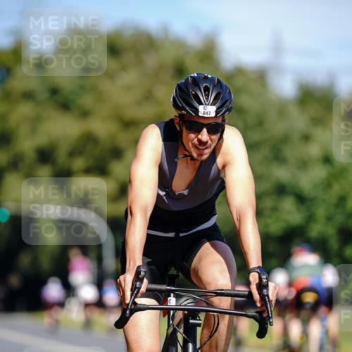 07.09.2025 - 19. Norderstedt Triathlon Michael Burmester http://msf.ph/oto/8834963 07.09.2025 12:27:22 Radfahren 847 meine-sportfotos.de
