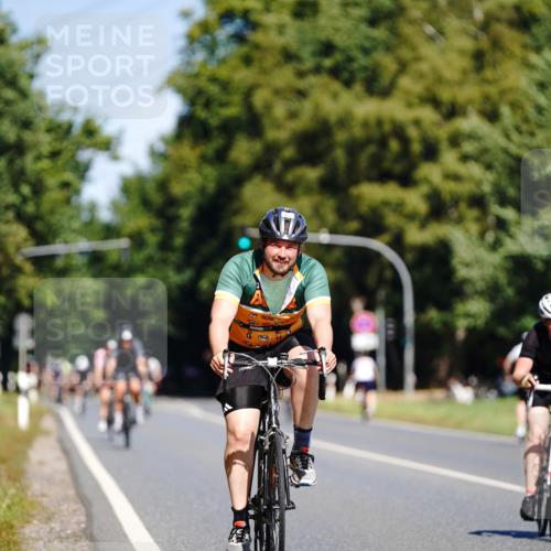 07.09.2025 - 19. Norderstedt Triathlon Michael Burmester http://msf.ph/oto/8834979 07.09.2025 12:27:43 Radfahren 157, 1269, 1283 meine-sportfotos.de