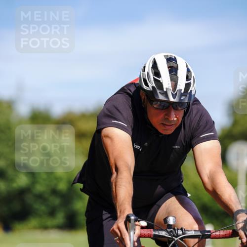 07.09.2025 - 19. Norderstedt Triathlon Michael Burmester http://msf.ph/oto/8835075 07.09.2025 12:28:21 Radfahren 141 meine-sportfotos.de