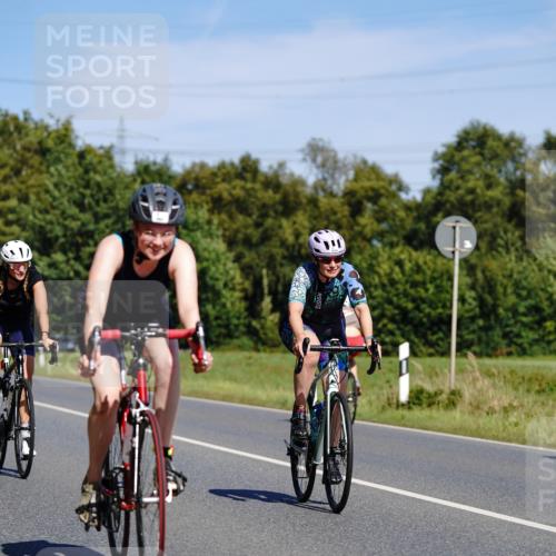 07.09.2025 - 19. Norderstedt Triathlon Michael Burmester http://msf.ph/oto/8835100 07.09.2025 12:28:34 Radfahren 210, 262, 696, 780, 858, 1213, 1214, 1329 meine-sportfotos.de