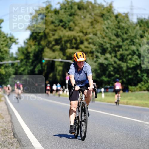 07.09.2025 - 19. Norderstedt Triathlon Michael Burmester http://msf.ph/oto/8835111 07.09.2025 12:28:40 Radfahren 217, 776 meine-sportfotos.de