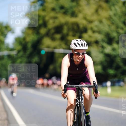 07.09.2025 - 19. Norderstedt Triathlon Michael Burmester http://msf.ph/oto/8835125 07.09.2025 12:28:54 Radfahren 265 meine-sportfotos.de