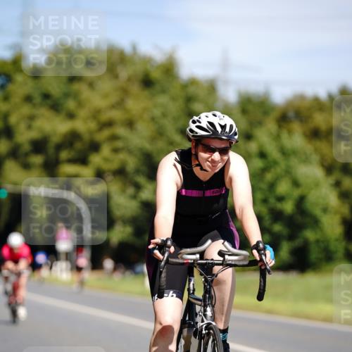 07.09.2025 - 19. Norderstedt Triathlon Michael Burmester http://msf.ph/oto/8835251 07.09.2025 12:30:06 Radfahren 295, 307, 1317 meine-sportfotos.de