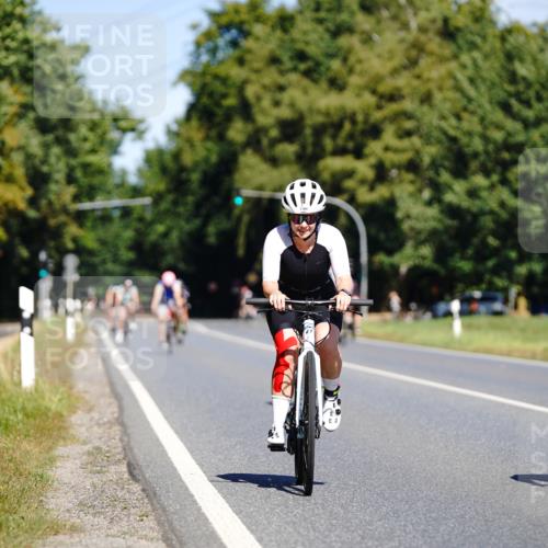 07.09.2025 - 19. Norderstedt Triathlon Michael Burmester http://msf.ph/oto/8835295 07.09.2025 12:30:28 Radfahren 207, 282, 1360 meine-sportfotos.de