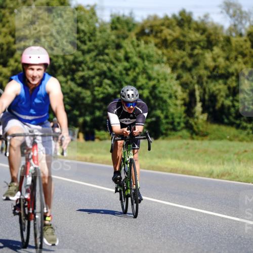 07.09.2025 - 19. Norderstedt Triathlon Michael Burmester http://msf.ph/oto/8835314 07.09.2025 12:30:35 Radfahren 715, 1295 meine-sportfotos.de