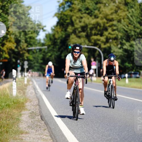 07.09.2025 - 19. Norderstedt Triathlon Michael Burmester http://msf.ph/oto/8835325 07.09.2025 12:30:38 Radfahren 248, 715, 1221, 1295 meine-sportfotos.de