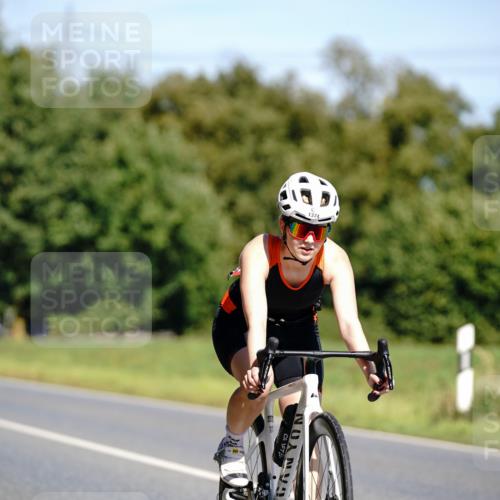 07.09.2025 - 19. Norderstedt Triathlon Michael Burmester http://msf.ph/oto/8835370 07.09.2025 12:31:12 Radfahren 183, 305, 1369, 1374 meine-sportfotos.de