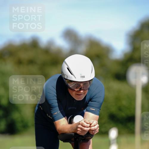 07.09.2025 - 19. Norderstedt Triathlon Michael Burmester http://msf.ph/oto/8835420 07.09.2025 12:31:31 Radfahren 788 meine-sportfotos.de