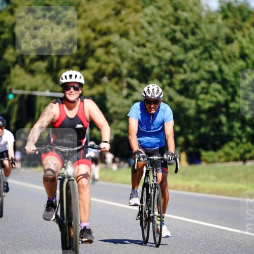 07.09.2025 - 19. Norderstedt Triathlon Michael Burmester http://msf.ph/oto/8835500 07.09.2025 12:32:28 Radfahren 304, 828, 1477 meine-sportfotos.de