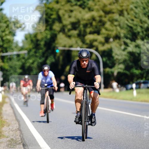 07.09.2025 - 19. Norderstedt Triathlon Michael Burmester http://msf.ph/oto/8835530 07.09.2025 12:33:01 Radfahren 739 meine-sportfotos.de
