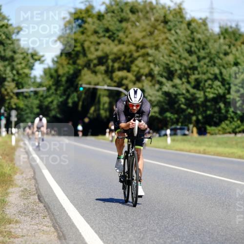 07.09.2025 - 19. Norderstedt Triathlon Michael Burmester http://msf.ph/oto/8835547 07.09.2025 12:33:12 Radfahren 182, 250, 1342 meine-sportfotos.de
