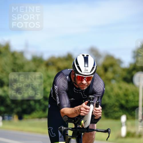 07.09.2025 - 19. Norderstedt Triathlon Michael Burmester http://msf.ph/oto/8835551 07.09.2025 12:33:13 Radfahren 250 meine-sportfotos.de