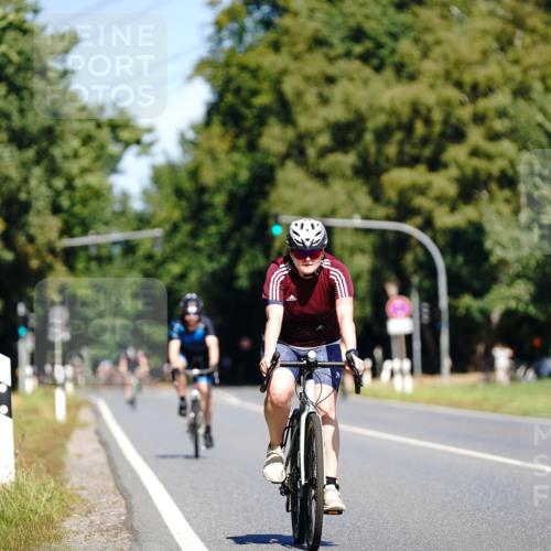 07.09.2025 - 19. Norderstedt Triathlon Michael Burmester http://msf.ph/oto/8835635 07.09.2025 12:34:20 Radfahren 809 meine-sportfotos.de