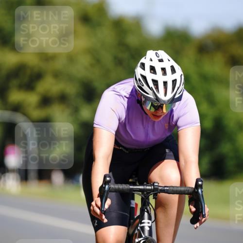 07.09.2025 - 19. Norderstedt Triathlon Michael Burmester http://msf.ph/oto/8835664 07.09.2025 12:35:05 Radfahren 176 meine-sportfotos.de