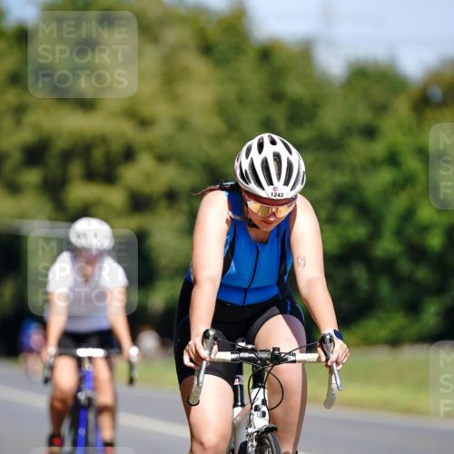 07.09.2025 - 19. Norderstedt Triathlon Michael Burmester http://msf.ph/oto/8835686 07.09.2025 12:35:18 Radfahren 213, 218, 1243, 1277 meine-sportfotos.de
