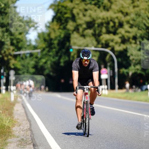 07.09.2025 - 19. Norderstedt Triathlon Michael Burmester http://msf.ph/oto/8835696 07.09.2025 12:35:23 Radfahren 717, 1277 meine-sportfotos.de