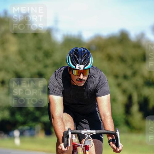 07.09.2025 - 19. Norderstedt Triathlon Michael Burmester http://msf.ph/oto/8835700 07.09.2025 12:35:24 Radfahren 717 meine-sportfotos.de