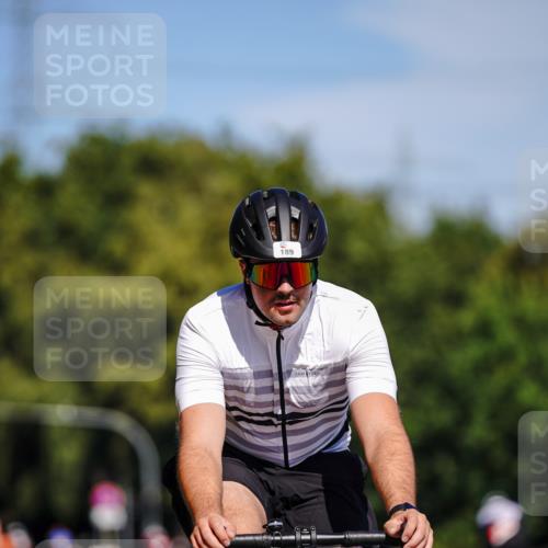 07.09.2025 - 19. Norderstedt Triathlon Michael Burmester http://msf.ph/oto/8835714 07.09.2025 12:35:35 Radfahren 189, 700, 1297 meine-sportfotos.de