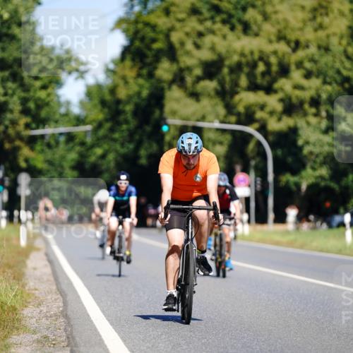 07.09.2025 - 19. Norderstedt Triathlon Michael Burmester http://msf.ph/oto/8835732 07.09.2025 12:35:47 Radfahren 810 meine-sportfotos.de
