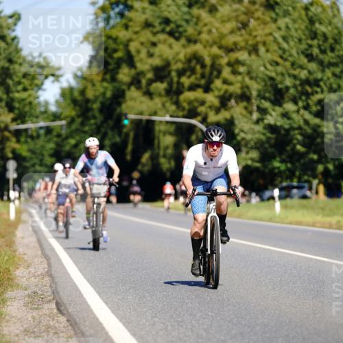 07.09.2025 - 19. Norderstedt Triathlon Michael Burmester http://msf.ph/oto/8835773 07.09.2025 12:36:22 Radfahren 174, 1216 meine-sportfotos.de