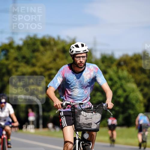 07.09.2025 - 19. Norderstedt Triathlon Michael Burmester http://msf.ph/oto/8835784 07.09.2025 12:36:27 Radfahren 169, 174, 1261 meine-sportfotos.de