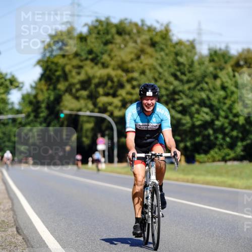 07.09.2025 - 19. Norderstedt Triathlon Michael Burmester http://msf.ph/oto/8835809 07.09.2025 12:36:36 Radfahren 249 meine-sportfotos.de