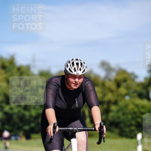 07.09.2025 - 19. Norderstedt Triathlon Michael Burmester http://msf.ph/oto/8835826 07.09.2025 12:36:55 Radfahren 757, 1398 meine-sportfotos.de