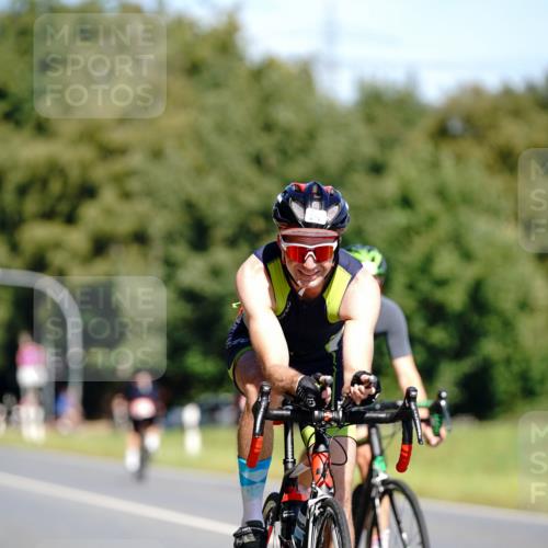 07.09.2025 - 19. Norderstedt Triathlon Michael Burmester http://msf.ph/oto/8835913 07.09.2025 12:38:01 Radfahren 205, 274, 301 meine-sportfotos.de