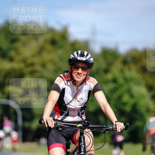 07.09.2025 - 19. Norderstedt Triathlon Michael Burmester http://msf.ph/oto/8836022 07.09.2025 12:38:57 Radfahren 1298 meine-sportfotos.de