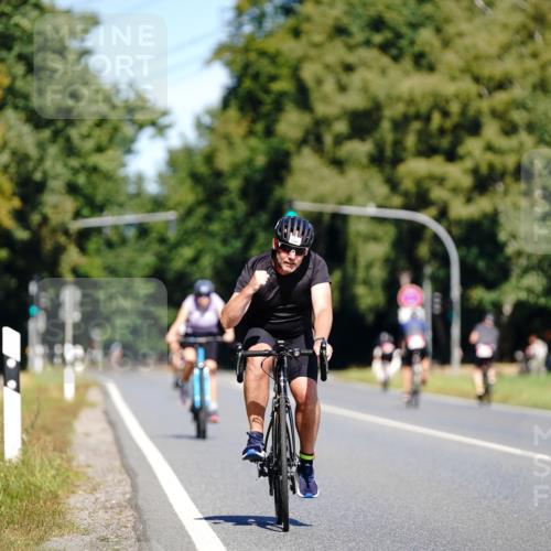 07.09.2025 - 19. Norderstedt Triathlon Michael Burmester http://msf.ph/oto/8836031 07.09.2025 12:39:05 Radfahren 1283, 1397 meine-sportfotos.de