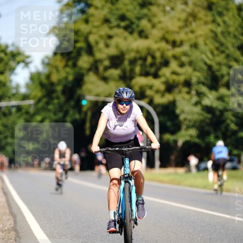 07.09.2025 - 19. Norderstedt Triathlon Michael Burmester http://msf.ph/oto/8836044 07.09.2025 12:39:09 Radfahren 1382, 1397 meine-sportfotos.de
