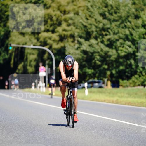 07.09.2025 - 19. Norderstedt Triathlon Michael Burmester http://msf.ph/oto/8836059 07.09.2025 12:39:25 Radfahren 212 meine-sportfotos.de