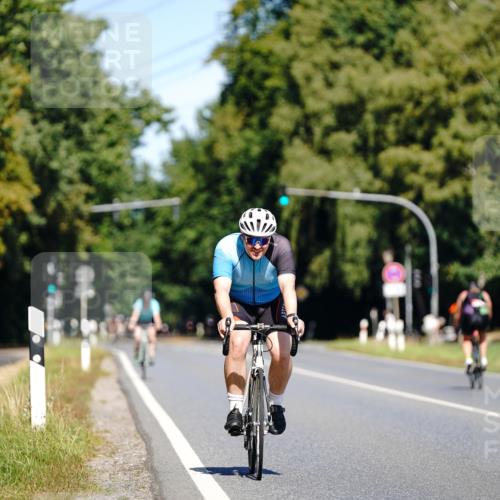 07.09.2025 - 19. Norderstedt Triathlon Michael Burmester http://msf.ph/oto/8836068 07.09.2025 12:39:54 Radfahren 1235 meine-sportfotos.de