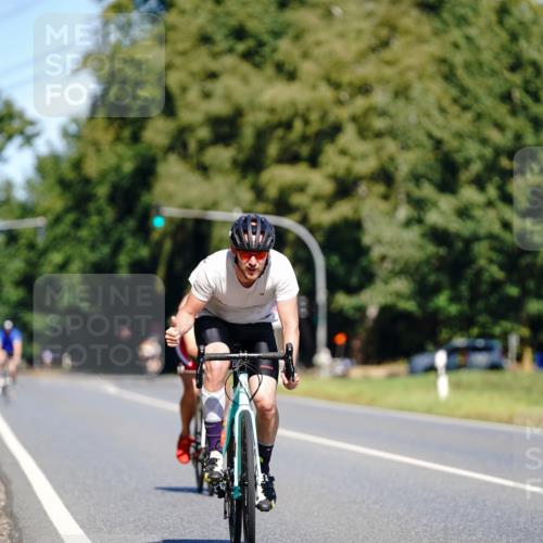 07.09.2025 - 19. Norderstedt Triathlon Michael Burmester http://msf.ph/oto/8836111 07.09.2025 12:40:49 Radfahren 816, 1230 meine-sportfotos.de