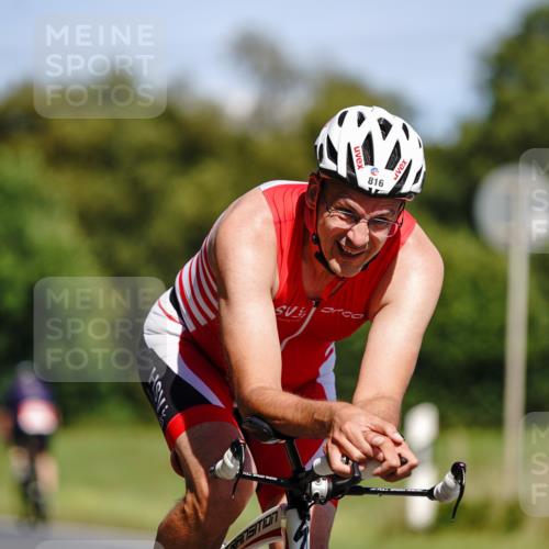 07.09.2025 - 19. Norderstedt Triathlon Michael Burmester http://msf.ph/oto/8836123 07.09.2025 12:40:51 Radfahren 816, 1230 meine-sportfotos.de