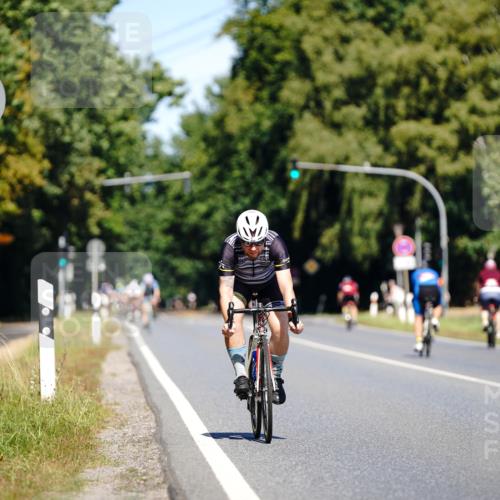 07.09.2025 - 19. Norderstedt Triathlon Michael Burmester http://msf.ph/oto/8836144 07.09.2025 12:41:25 Radfahren 858 meine-sportfotos.de