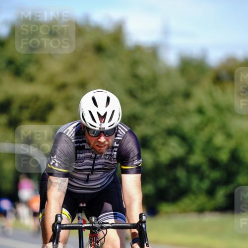 07.09.2025 - 19. Norderstedt Triathlon Michael Burmester http://msf.ph/oto/8836151 07.09.2025 12:41:27 Radfahren 858 meine-sportfotos.de