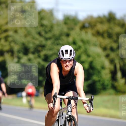 07.09.2025 - 19. Norderstedt Triathlon Michael Burmester http://msf.ph/oto/8836190 07.09.2025 12:41:49 Radfahren 137, 214, 735, 1376 meine-sportfotos.de