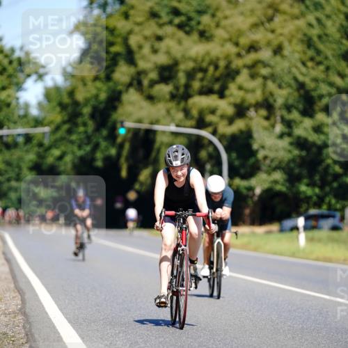 07.09.2025 - 19. Norderstedt Triathlon Michael Burmester http://msf.ph/oto/8836232 07.09.2025 12:42:10 Radfahren 262, 788 meine-sportfotos.de