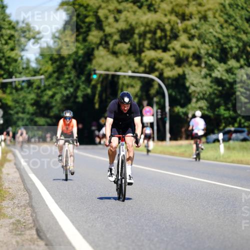 07.09.2025 - 19. Norderstedt Triathlon Michael Burmester http://msf.ph/oto/8836387 07.09.2025 12:43:33 Radfahren 1212 meine-sportfotos.de