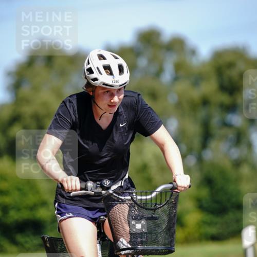 07.09.2025 - 19. Norderstedt Triathlon Michael Burmester http://msf.ph/oto/8836535 07.09.2025 12:47:15 Radfahren 345, 1260 meine-sportfotos.de